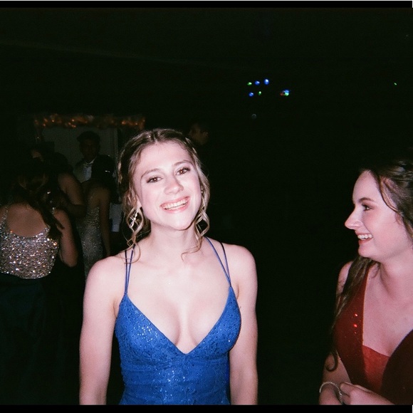 Meet your Posher, Isabelle - Picture 2 of 6